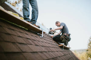 Local Roofers in Friendsville, MD